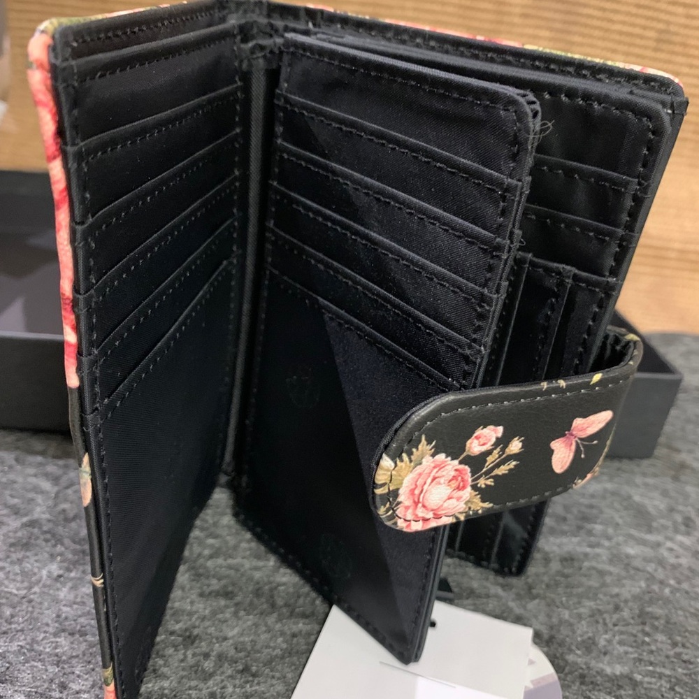 Wallet - Picture 4 of 8